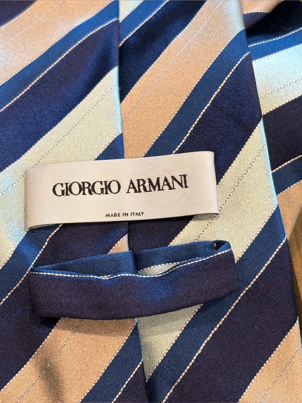 Giorgio Armani Men's Silk Tie, Navy/Beige/Lt Blue Diagonal Stripe, NWOT, - Picture 4 of 8
